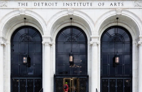 Entrance of the Detroit Institute of Arts building